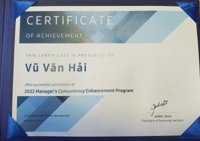 Kỹ sư TK Vũ Văn Hải nhận chứng chỉ đào tạo quản lý cấp cao cho Manager Samsung SEVT