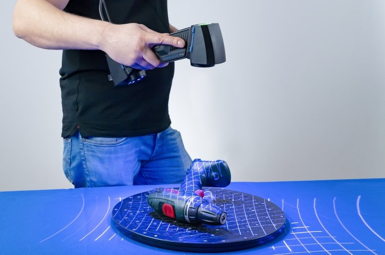 scan object on the FreeScan UE Pro 3D scanner